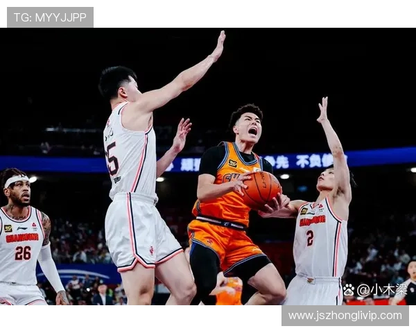 成都篮球队逆袭之路揭秘大师赛特别报道展现团队拼搏精神与荣耀时刻